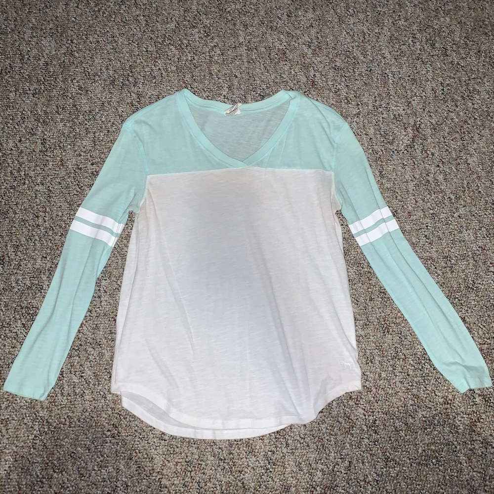Women’s Long Sleeved Tee